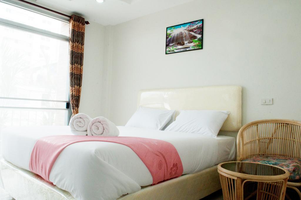 Sabai Sabai House Pattaya Motel Стая снимка